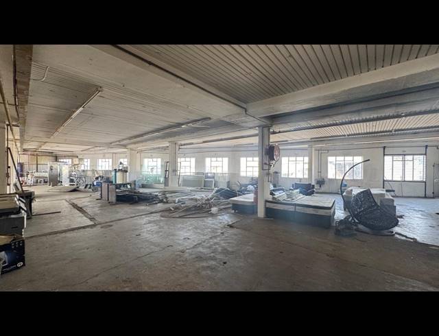 1,178M² WAREHOUSE TO LET IN WYNBERG